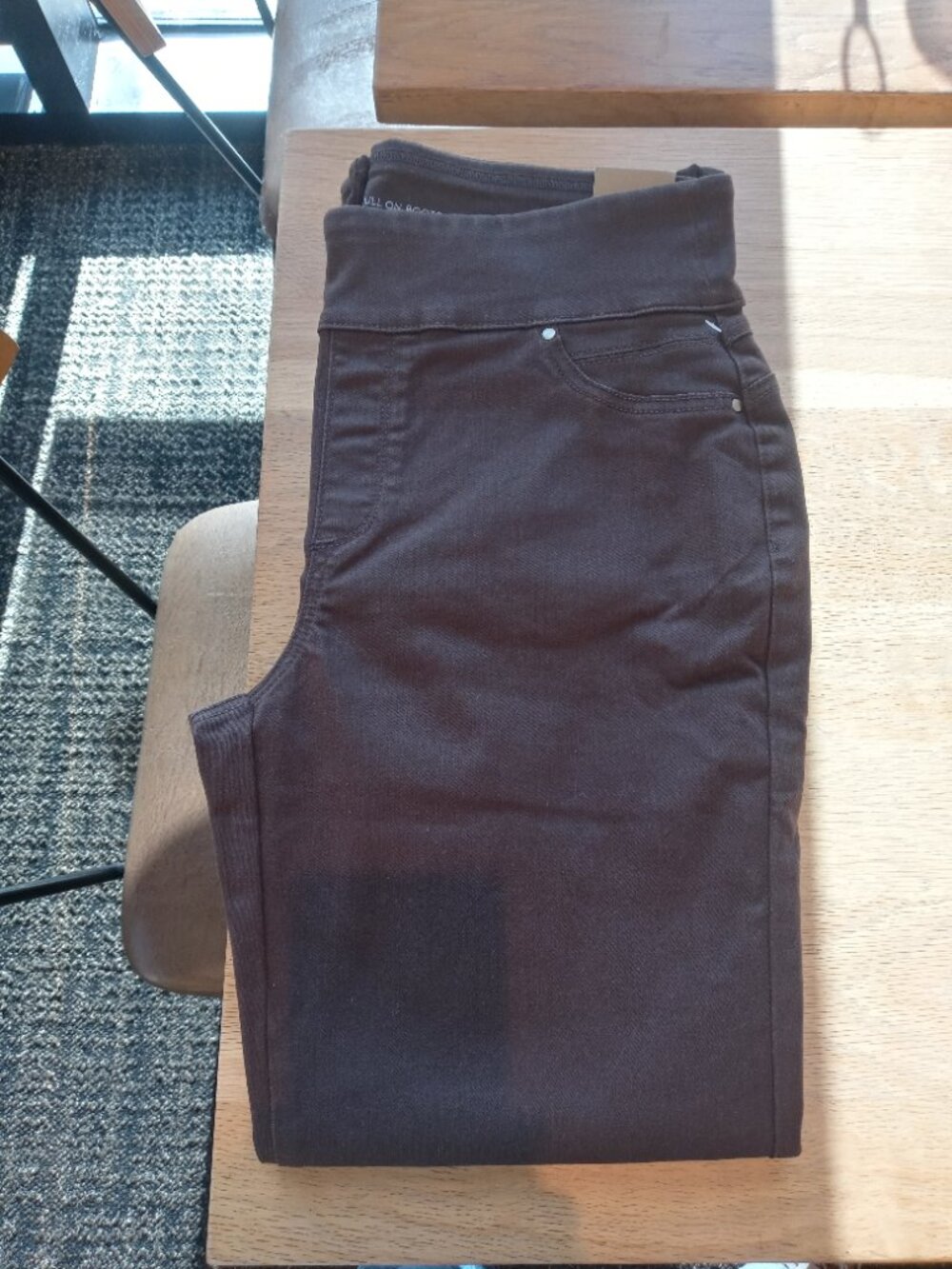 NWT CHICO'S perfect stretch pull on bootcut jeans in espresso (1.5/US 10)
